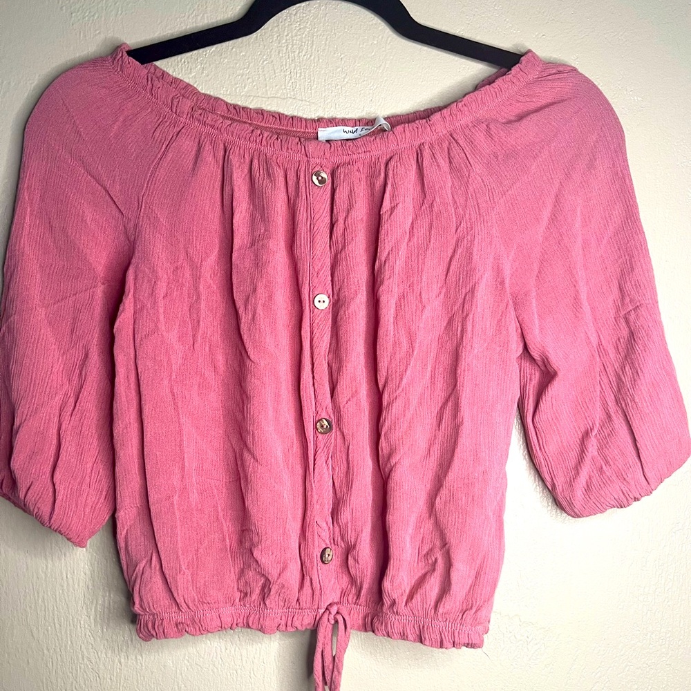 Wild Love Pink Crop Top Button Down 3/4 Sleeves Women’s Top Size Small